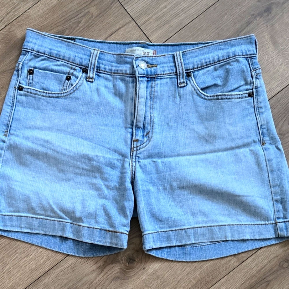 Levi's Light Blue 515 Jean Shorts Size 8